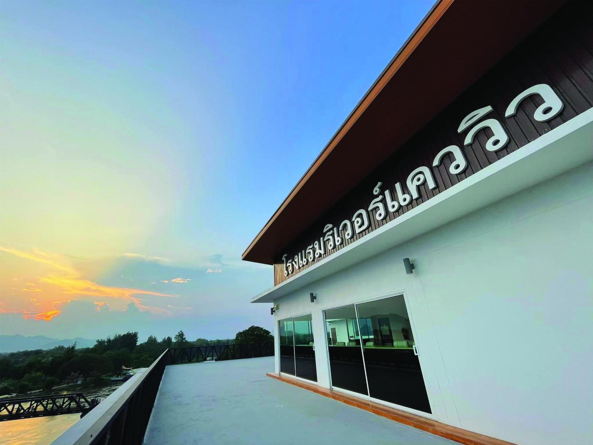 River Kwai View Hotel - Sha Extra Plus Certified Канчанабури Экстерьер фото